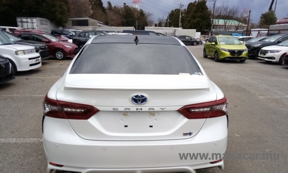 2021 Toyota Camry photo 17