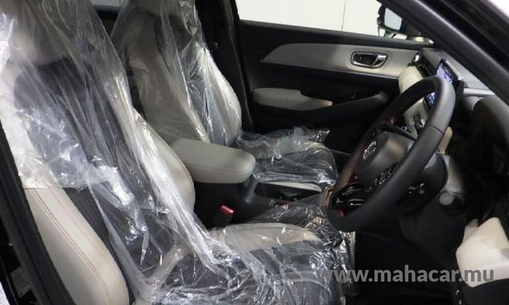 2022 Honda VEZEL HV e:PLAY photo 2