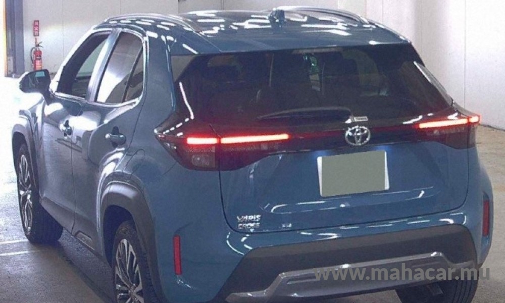 2023 Toyota Yaris Cross photo 2