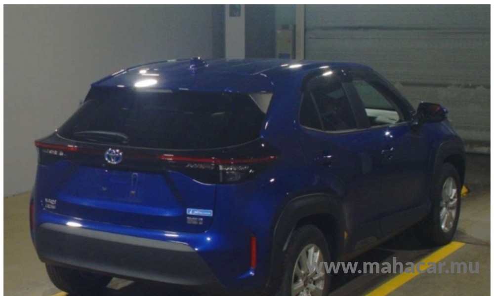 2022 Toyota Yaris Cross photo 2