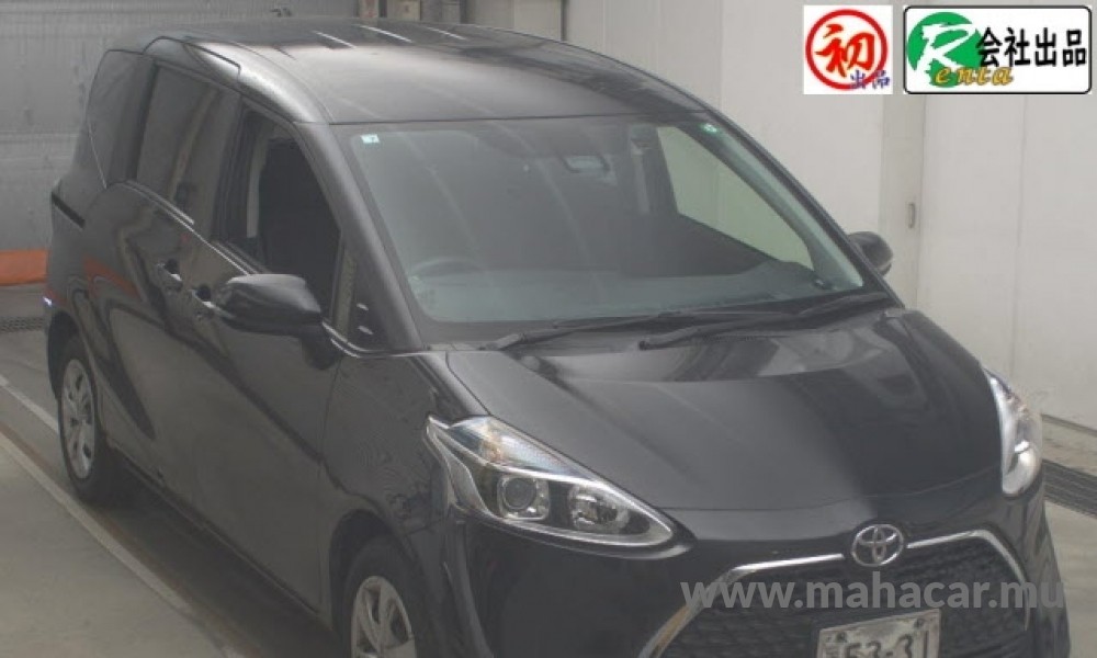 2022 Toyota Sienta photo 2
