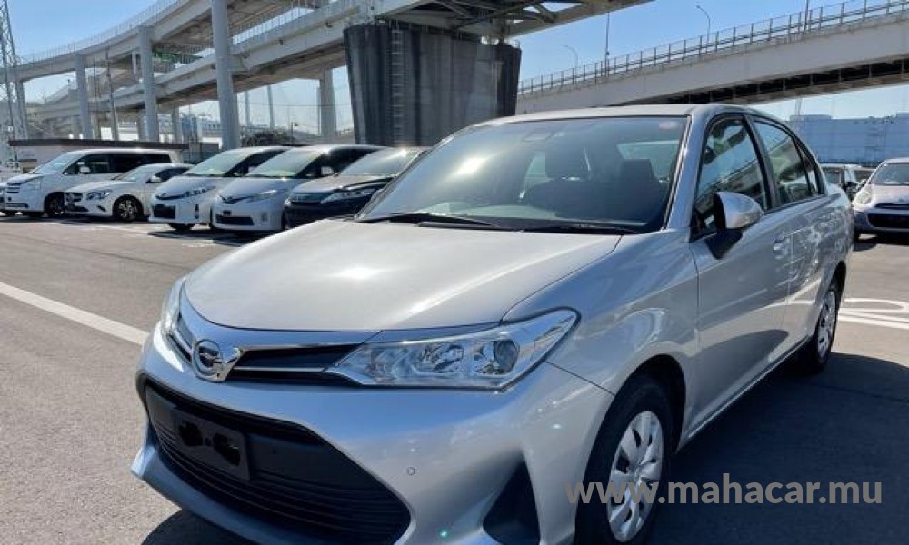 2019 Toyota Corolla Axio, Silver