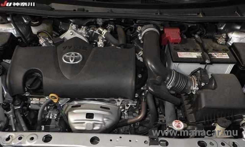 2021 Toyota Corolla Axio photo 11