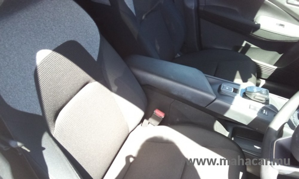 2022 Nissan NOTE E-POWER photo 4