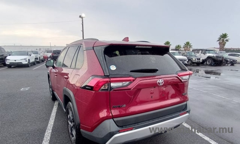 2023 Toyota Rav4 photo 2