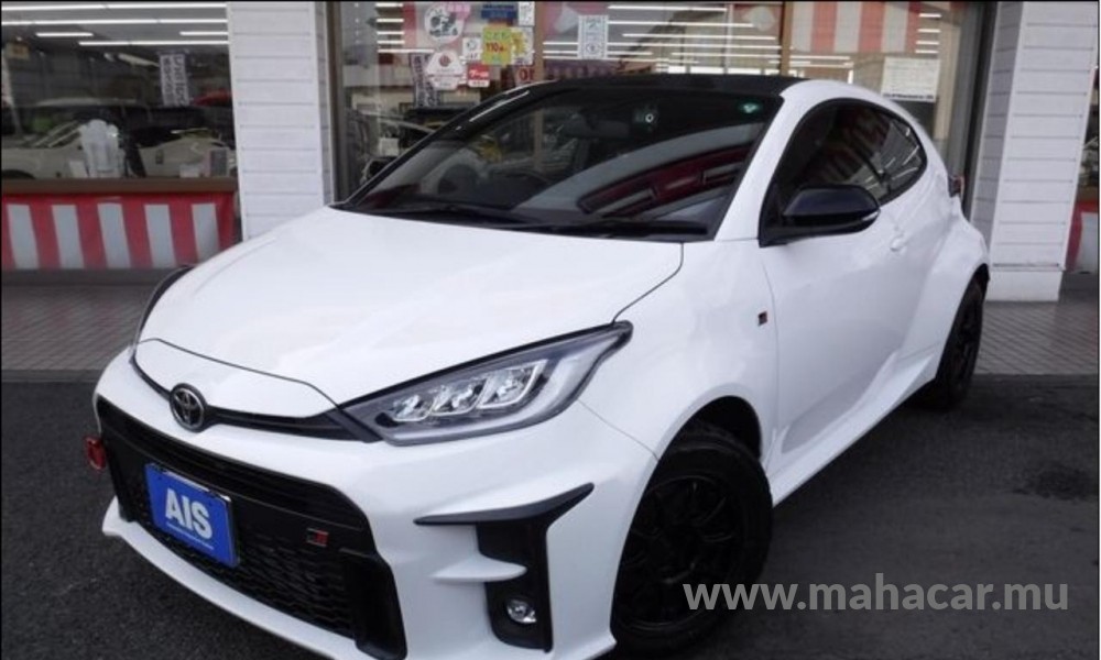 2021 Toyota Yaris GR, White