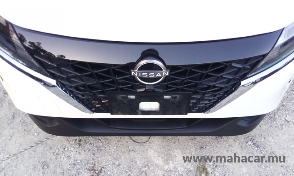 2022 Nissan NOTE E-POWER photo 3