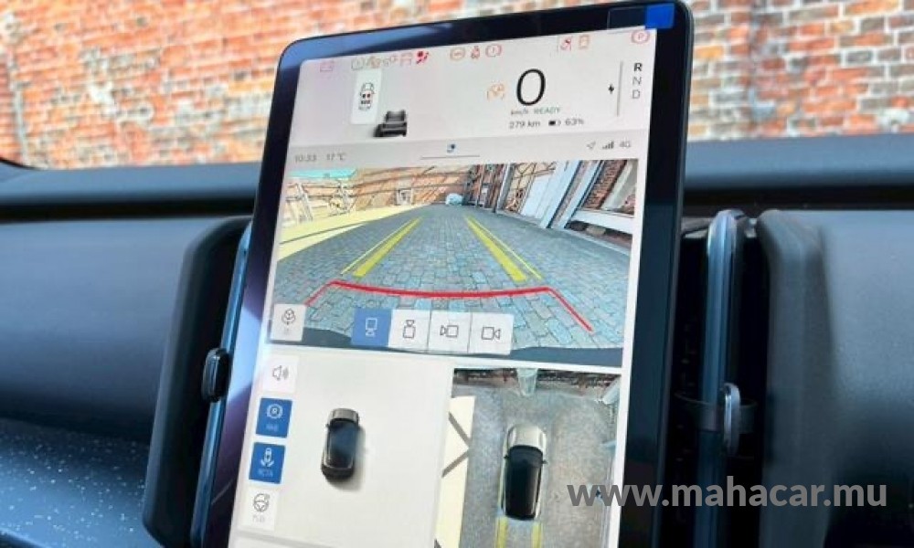 2024 VOLVO EX30 photo 11