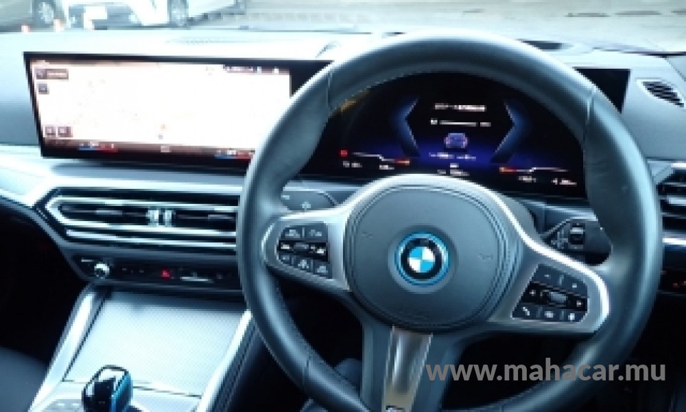 2022 BMW i4 photo 10