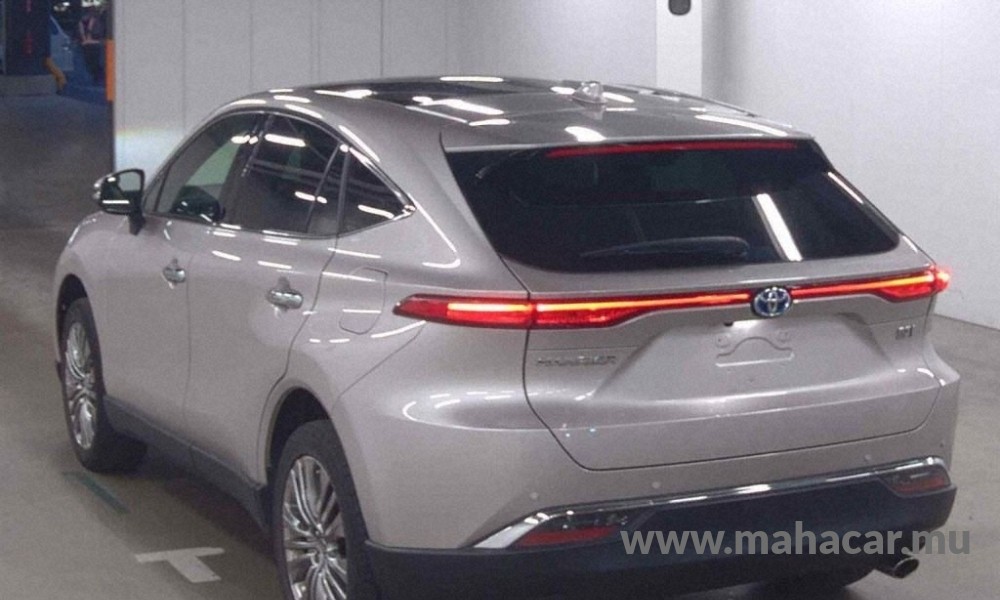 2021 Toyota Harrier photo 2