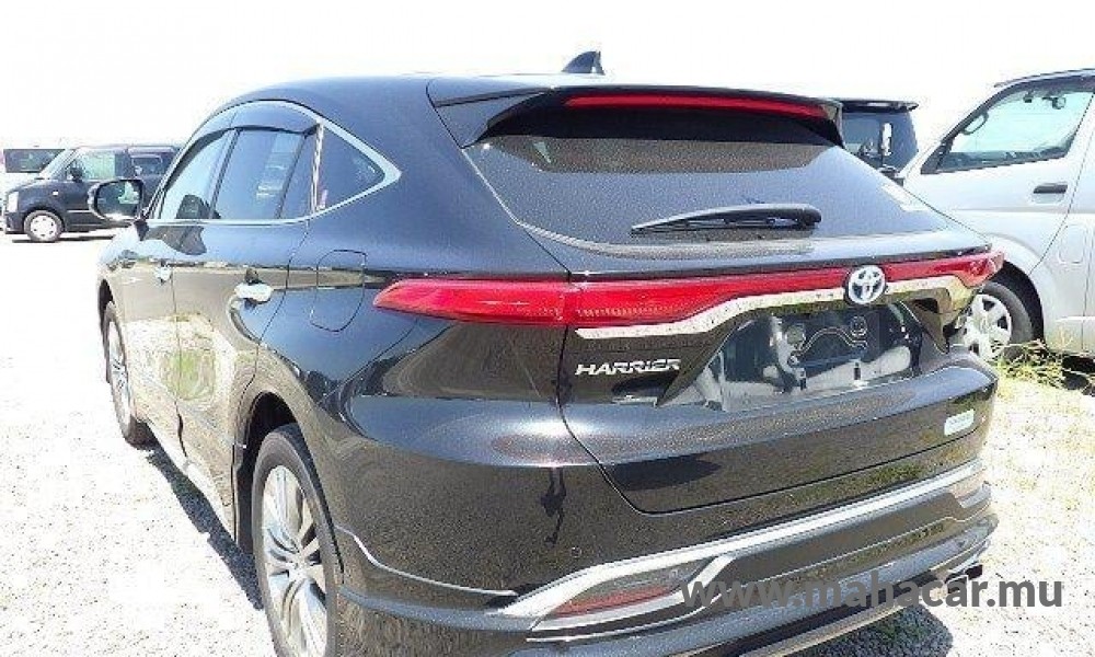 2022 Toyota Harrier photo 4
