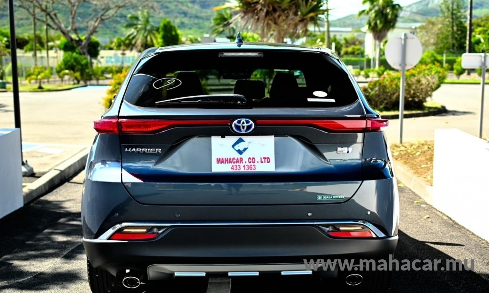 2021 Toyota Harrier photo 12