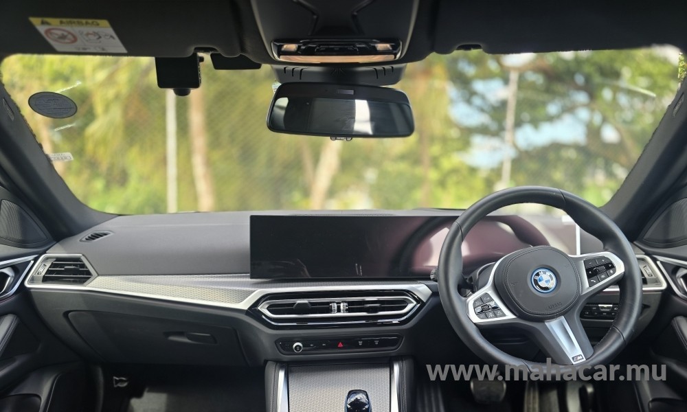 2022 BMW i4 photo 6