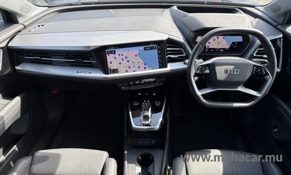2023 AUDI Q4 photo 2