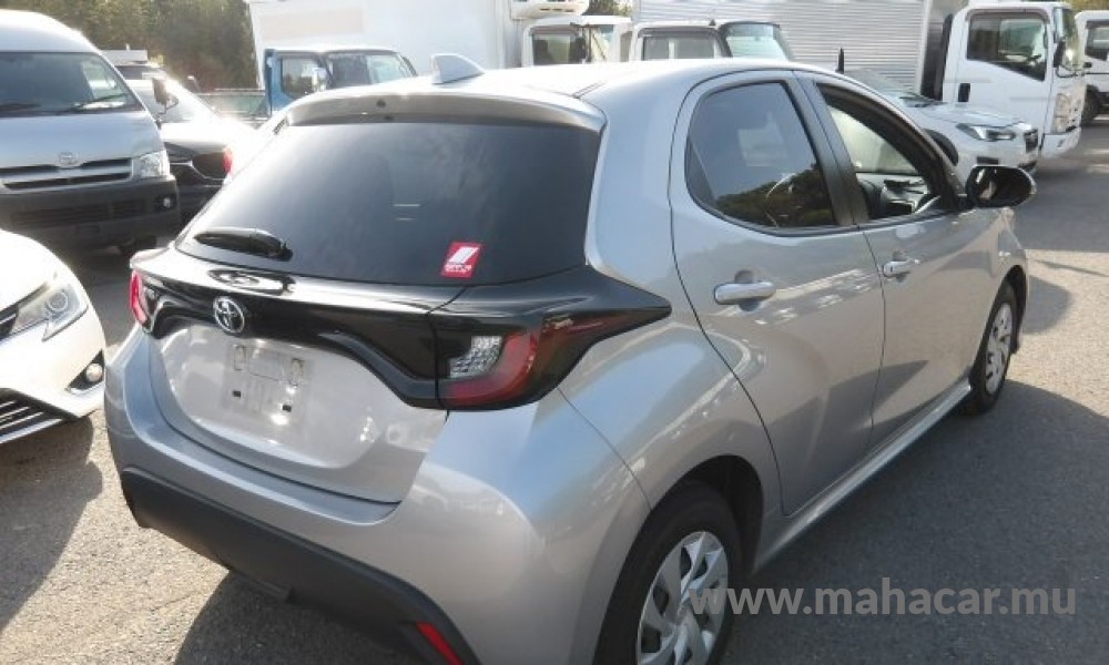 2023 Toyota Yaris photo 8
