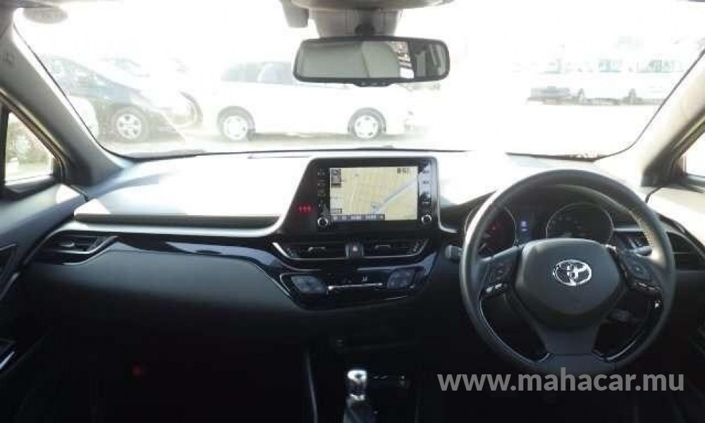 2019 Toyota CHR photo 5