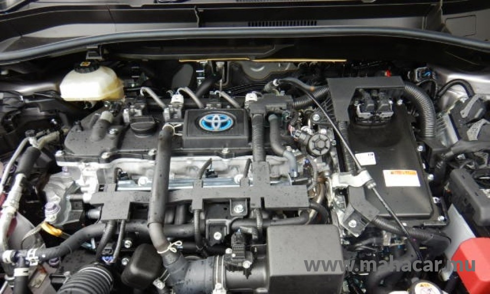 2021 Toyota CHR HYBRID photo 6