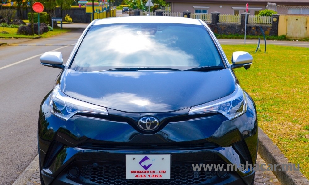 2018 Toyota CHR photo 2