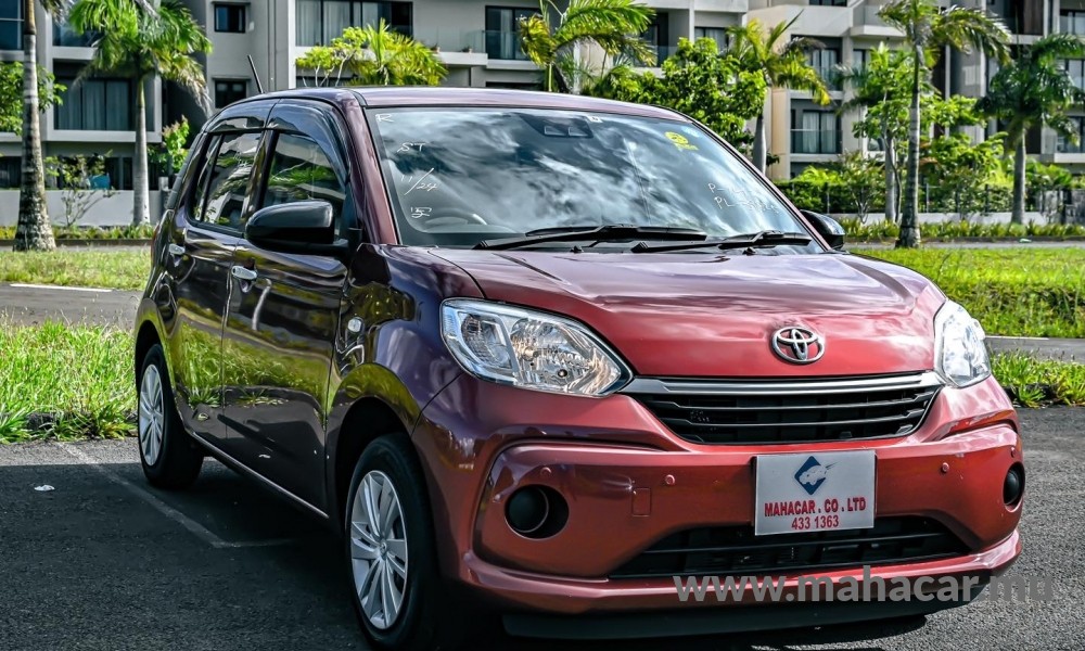 2021 Toyota Passo X, Wine
