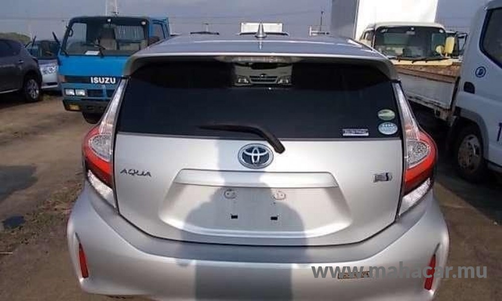 2019 Toyota AQUA photo 5