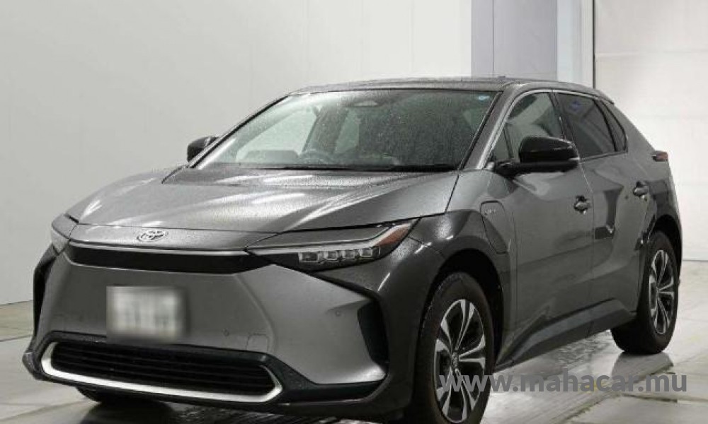2024 Toyota BZ4X, GREY