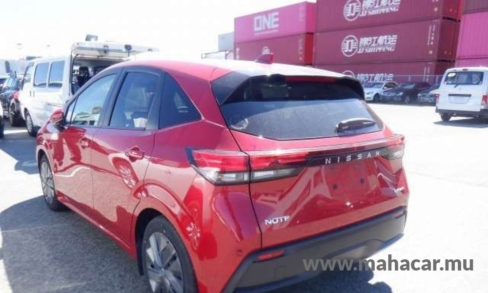 2022 Nissan NOTE photo 3