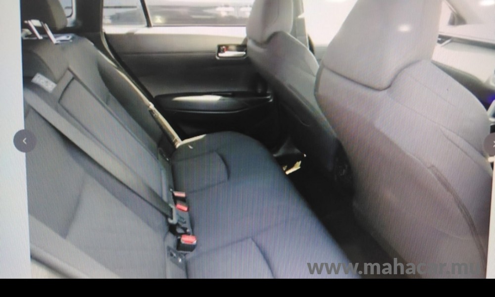 2023 Toyota COROLLA CROSS photo 4