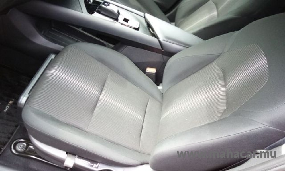 2021 Nissan NOTE E-POWER photo 14