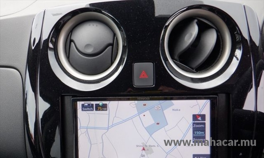 2019 Nissan NOTE E-POWER photo 8