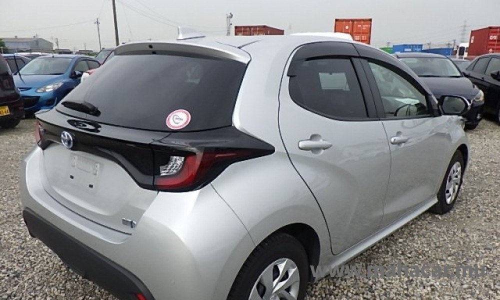 2022 Toyota Yaris Hybrid photo 7