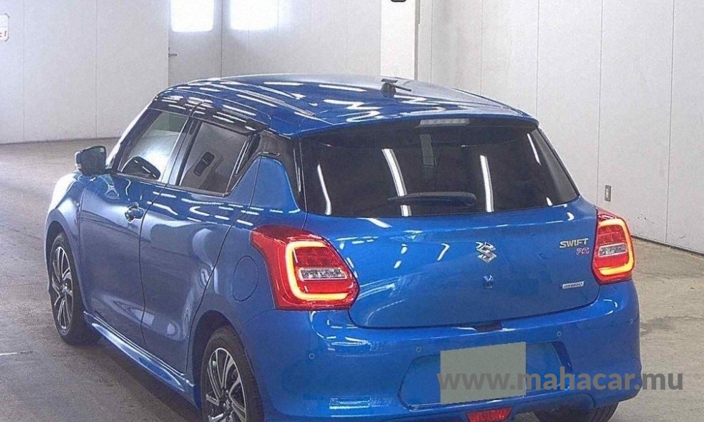 2021 Suzuki Swift Hybrid photo 2