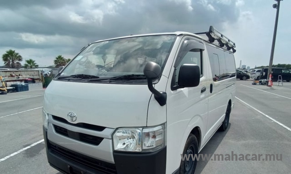 2022 Toyota Hiace, White