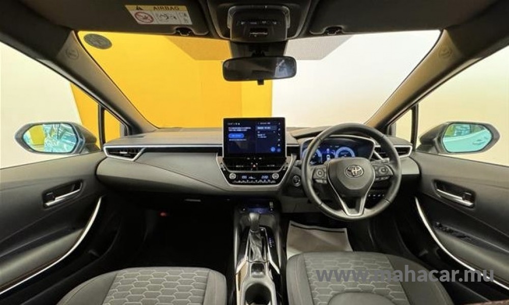 2023 Toyota COROLLA SPORT photo 3