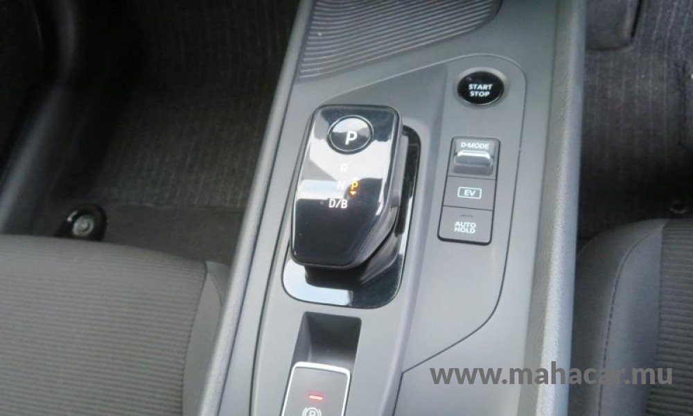 2022 Nissan NOTE E-POWER photo 5