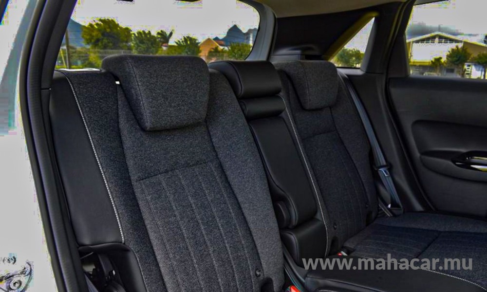 2020 Honda FIT HYBRID photo 6
