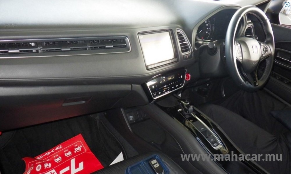 2020 Honda VEZEL HV photo 2