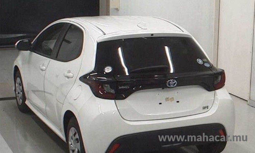 2020 Toyota Yaris photo 5