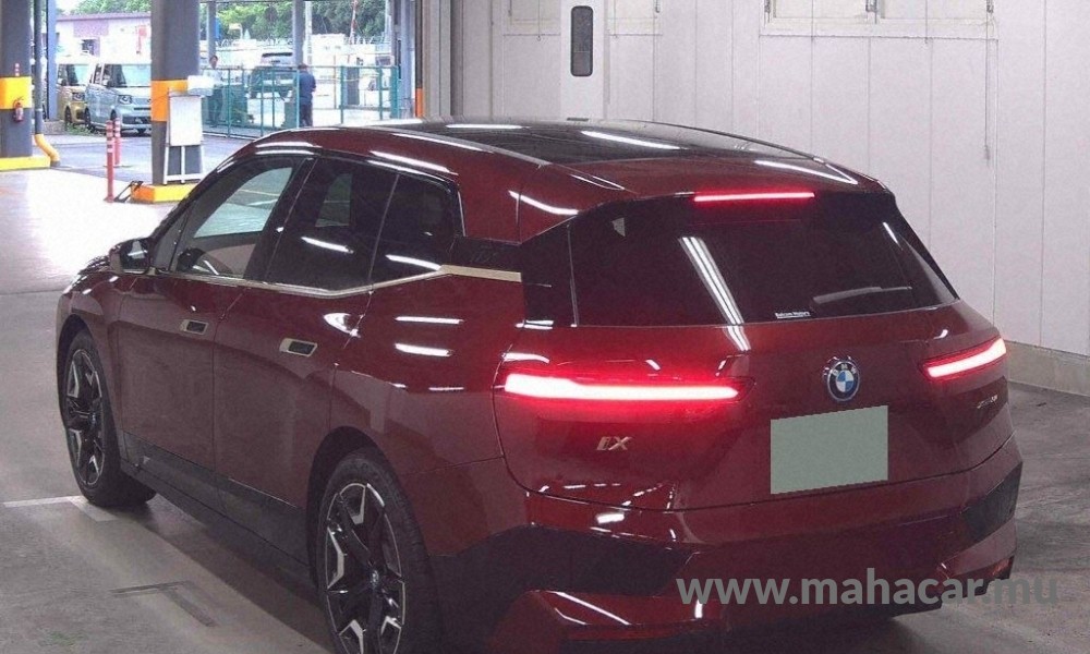 2023 BMW iX photo 2