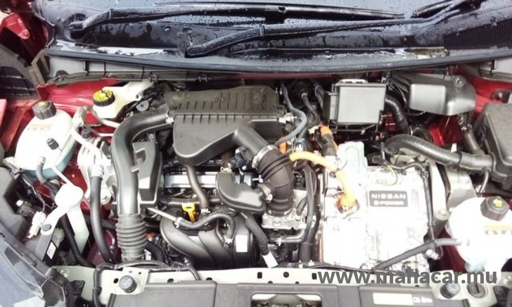 2021 Nissan NOTE E-POWER photo 4