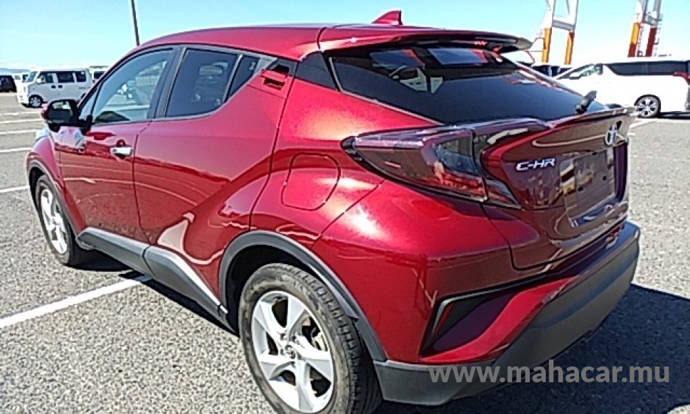 2019 Toyota CHR HYBRID photo 3