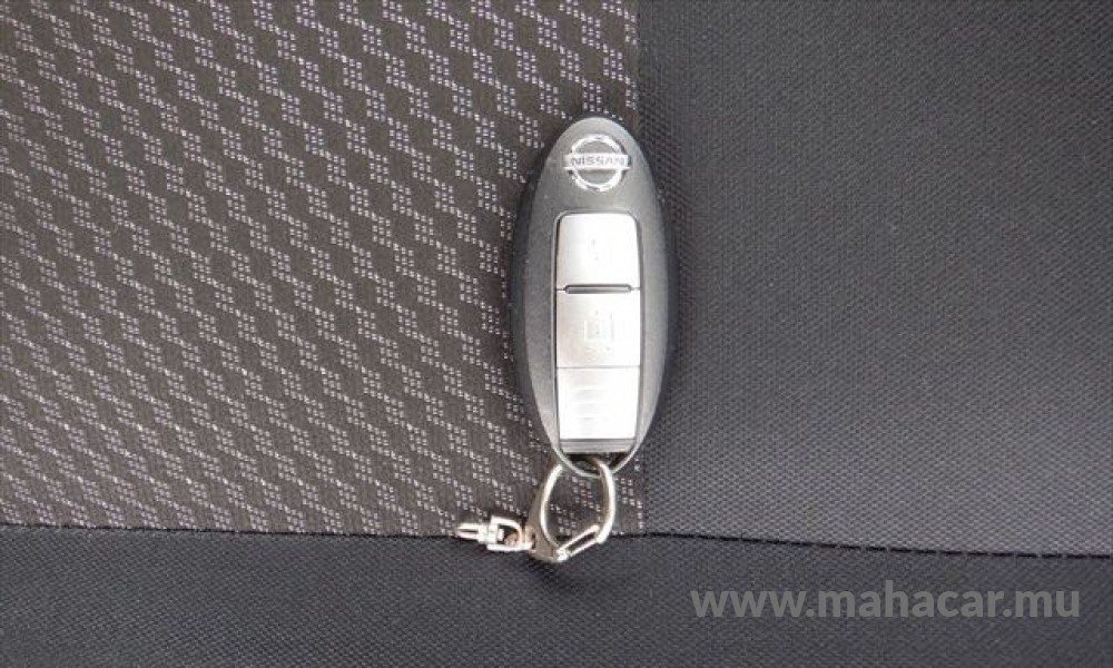 2019 Nissan NOTE E-POWER photo 14
