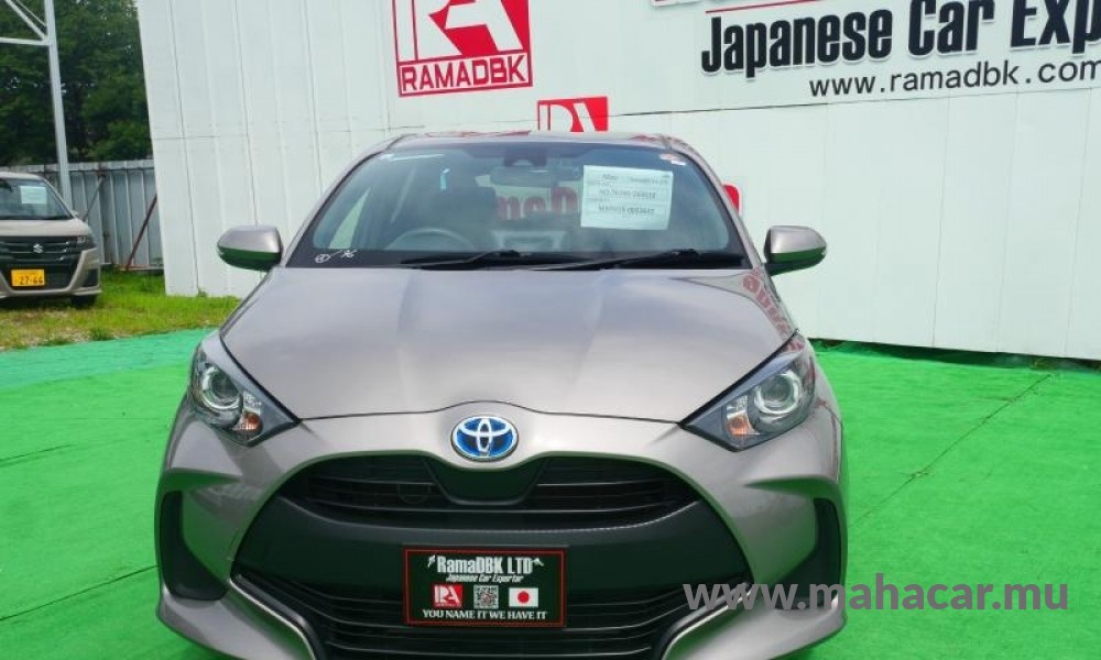 2023 Toyota Yaris Hybrid photo 4