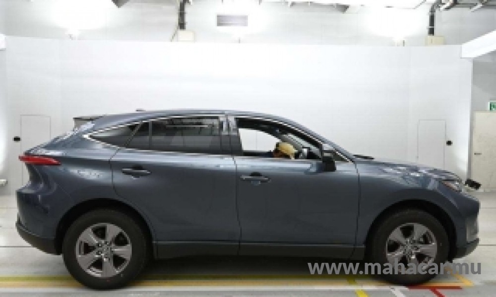 2023 Toyota Harrier photo 4