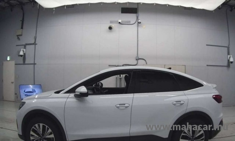 2024 AUDI Q4 photo 4