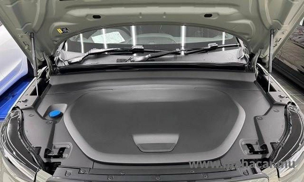 2022 VOLVO C40 photo 2