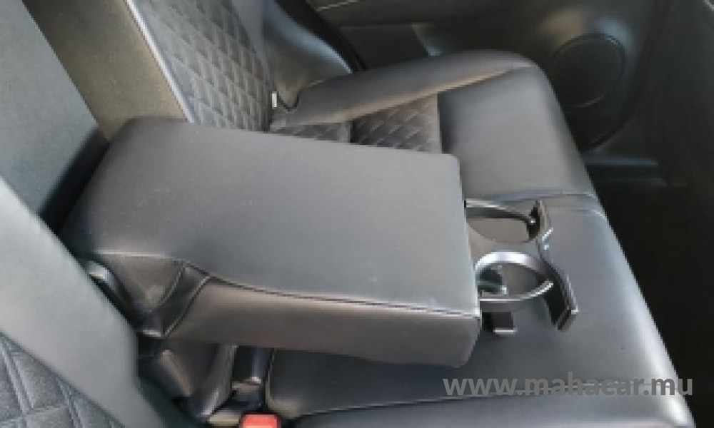 2020 Toyota Harrier photo 7