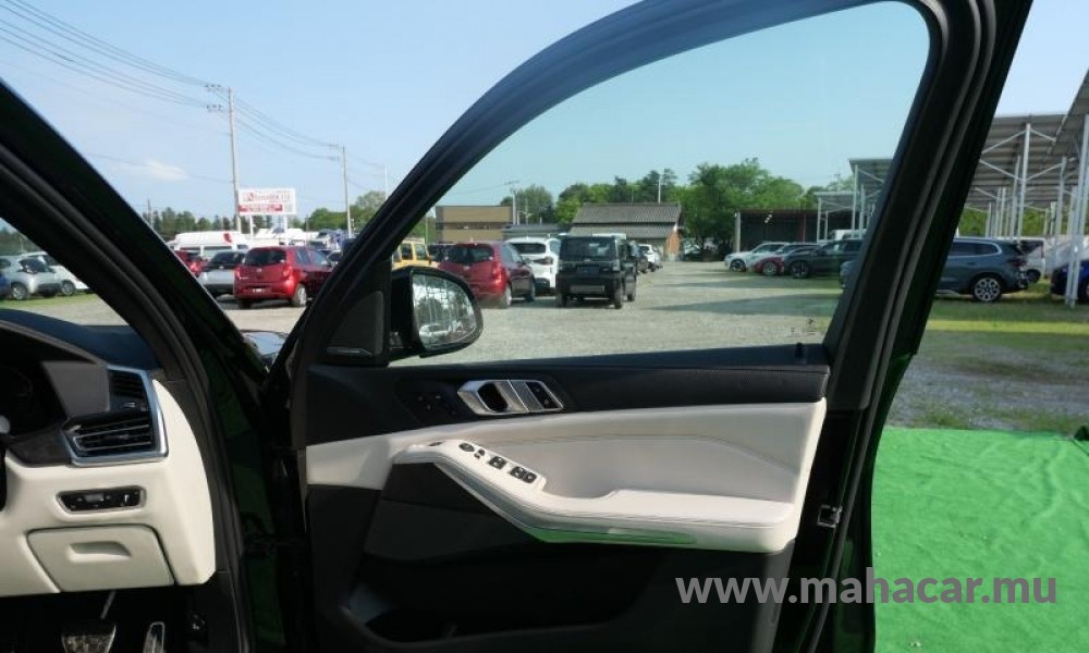 2023 BMW X 5 photo 14