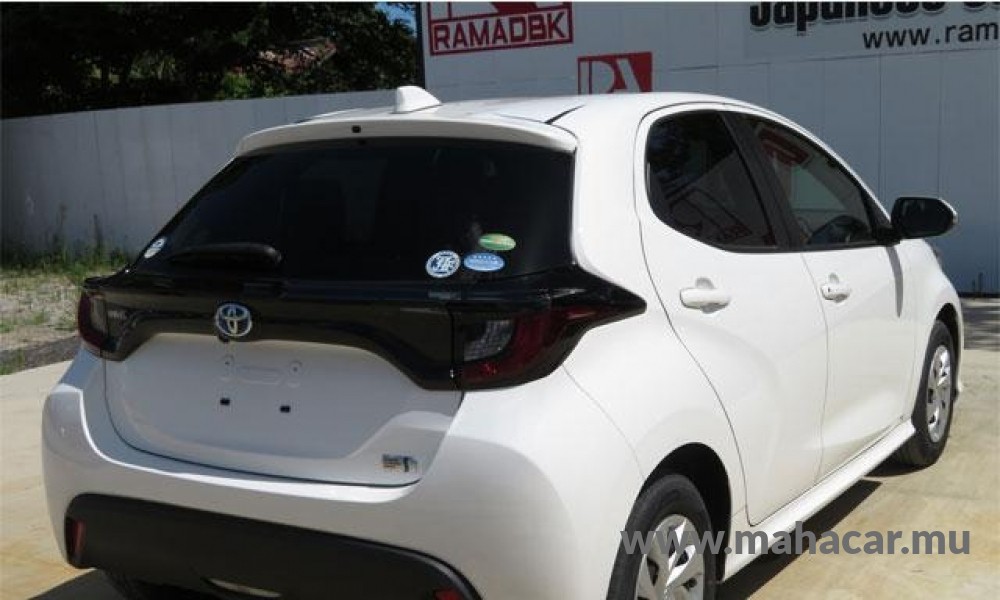 2020 Toyota Yaris photo 4