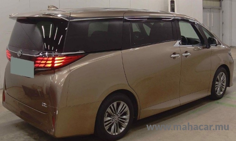2024 Toyota Alphard photo 3