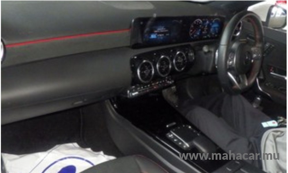 2021 Mercedes A250E Hybrid photo 3